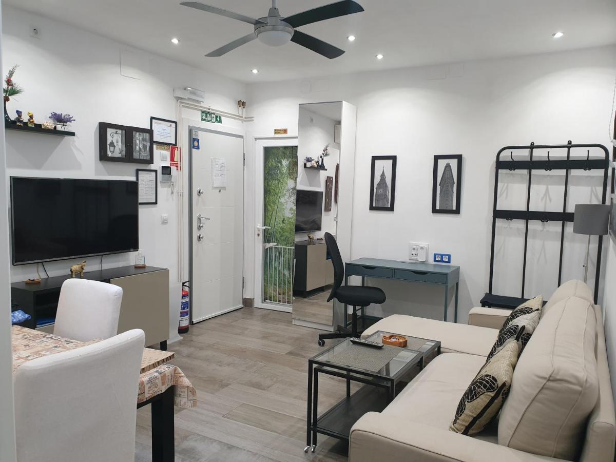 Apartment Tirso Molina Madrid Bagian luar foto