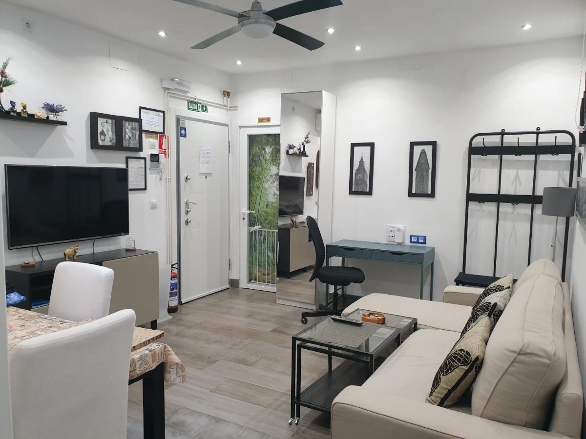 Apartment Tirso Molina Madrid Bagian luar foto