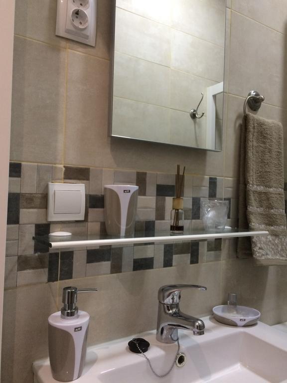Apartment Tirso Molina Madrid Bagian luar foto